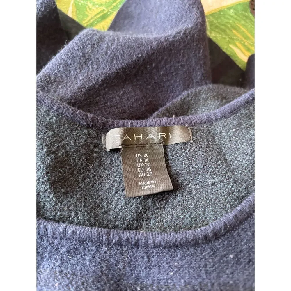 Tahari Plaid Knit Sweater Womens 1X Blue Green Crewneck Long Sleeve Top